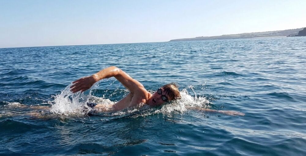 What Are Common Safety Tips for Swimming at Guiones Beach?
