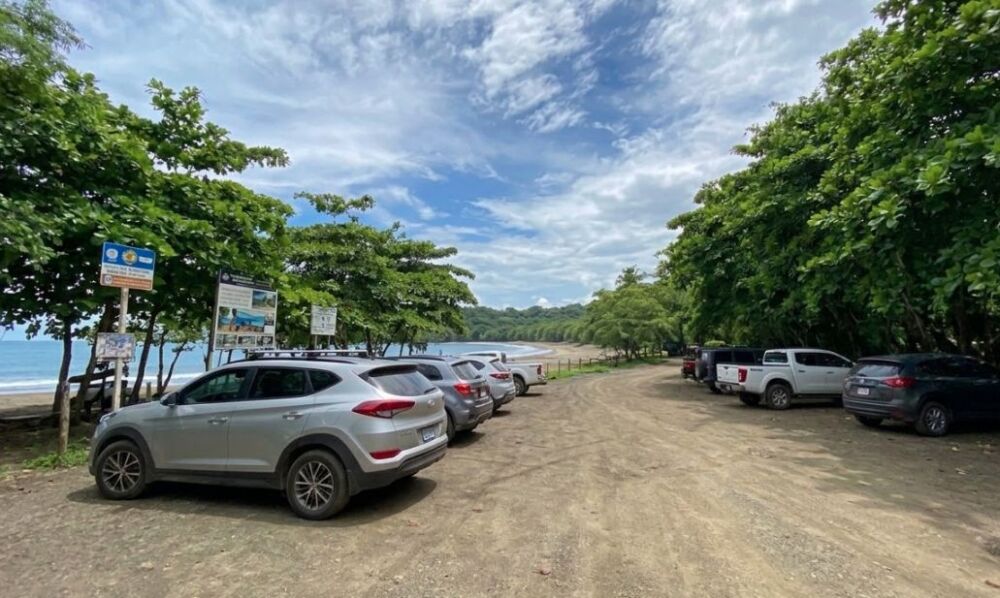 Where to Park Playa Guiones, Easy Beach Access Guide